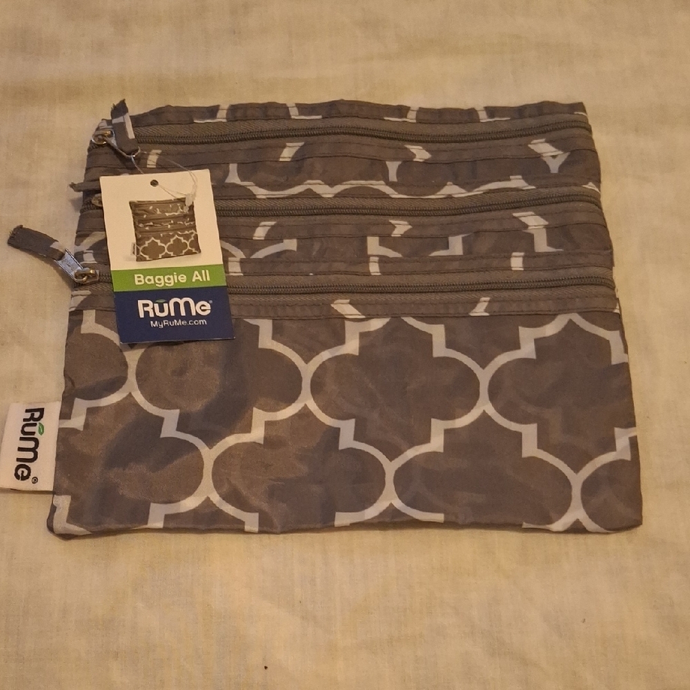 RuMe Gray Patterned Baggie All